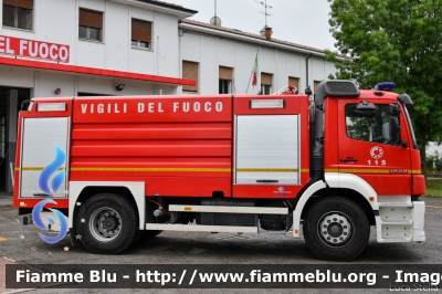 Mercedes-Benz Atego 1828 I serie
Vigili del Fuoco
Comando Provinciale di Ferrara
Distaccamento Permanente di Cento
AutoBottePompa allestimento Bai
VF 22572
Parole chiave: Mercedes-Benz Atego_1828_Iserie VF22752