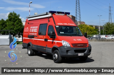 Iveco Daily IV serie
Vigili del Fuoco
Comando Provinciale di Parma
AutoFurgone/Unità di Crisi Locale allestimento Iveco-Magirus
VF 25384
Parole chiave: Iveco Daily_IVserie VF25384