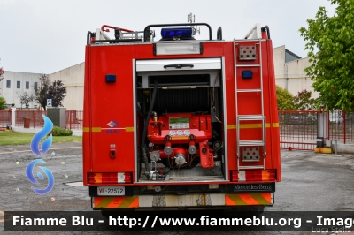 Mercedes-Benz Atego 1828 I serie
Vigili del Fuoco
Comando Provinciale di Ferrara
Distaccamento Permanente di Cento
AutoBottePompa allestimento Bai
VF 22572
Parole chiave: Mercedes-Benz Atego_1828_Iserie VF22572