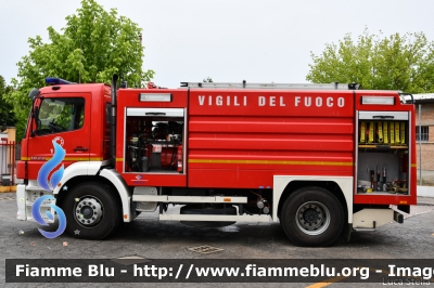 Mercedes-Benz Atego 1828 I serie
Vigili del Fuoco
Comando Provinciale di Ferrara
Distaccamento Permanente di Cento
AutoBottePompa allestimento Bai
VF 22572
Parole chiave: Mercedes-Benz Atego_1828_Iserie VF22572