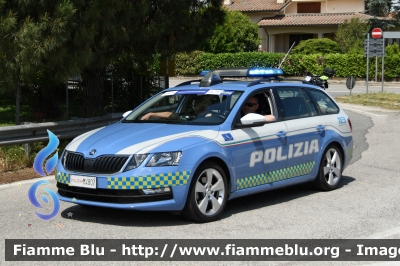 Skoda Octavia Wagon V serie
Polizia di Stato
Polizia Stradale
Allestimento Focaccia
POLIZIA M4807
in scorta al Giro d'Italia 2024
Parole chiave: Skoda Octavia_Wagon_Vserie   POLIZIAM4807 Giro_D_Italia_2024