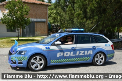 Skoda Octavia Wagon V serie
Polizia di Stato
Polizia Stradale
Allestimento Focaccia
POLIZIA M4807
in scorta al Giro d'Italia 2024
Parole chiave: Skoda Octavia_Wagon_Vserie   POLIZIAM4807 Giro_D_Italia_2024