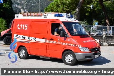 Mercedes-Benz Sprinter II serie
Vigili del Fuoco
Distretto di Riva del Garda
Corpo Volontario di Riva del Garda (TN)
VF 0A5 TN
Parole chiave: Mercedes-Benz Sprinter_IIserie VF0A5TN