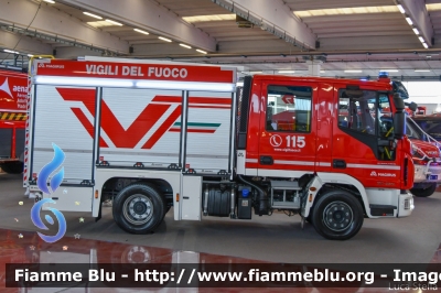 Iveco EuroCargo 120EL22 IV serie
Vigili del Fuoco
AutoPompaSerbatoio allestimento Magirus
In esposizione al Reas 2021
Parole chiave: Iveco EuroCargo_120EL22_IVserie Reas_2021