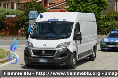 Fiat Ducato X290
Polizia di Stato
Polizia Stradale
Officina Mobile
in scorta al Giro d'Italia 2024
Automezzo 43
Parole chiave: Giro_d_Italia_2024