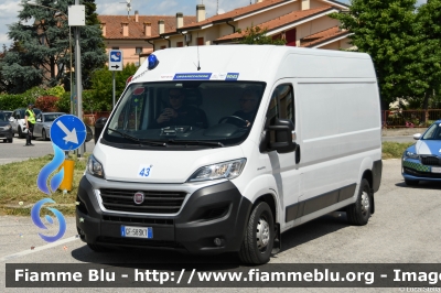 Fiat Ducato X290
Polizia di Stato
Polizia Stradale
Officina Mobile
in scorta al Giro d'Italia 2024
Automezzo 43
Parole chiave: Giro_d_Italia_2024