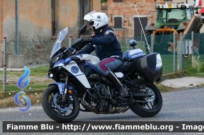 Yamaha Tracer 9
Polizia di Stato
Polizia Stradale
Parole chiave: Yamaha Tracer_9 Giro_D_Italia_2024