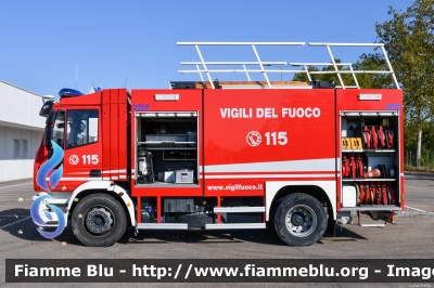 Iveco EuroCargo 180E30 III serie
Vigili del Fuoco
Comando Provinciale di Modena
Distaccamento Volontario di Finale Emilia
Allestimento Iveco-Magirus
VF 26721
Parole chiave: Iveco EuroCargo_180E30_IIIserie VF26721