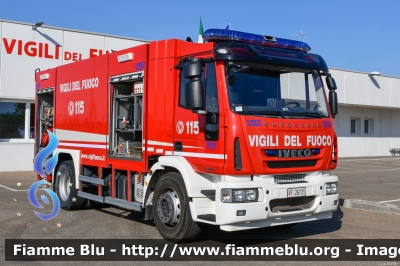 Iveco EuroCargo 180E30 III serie
Vigili del Fuoco
Comando Provinciale di Modena
Distaccamento Volontario di Finale Emilia
Allestimento Iveco-Magirus
VF 26721
Parole chiave: Iveco EuroCargo_180E30_IIIserie VF26721