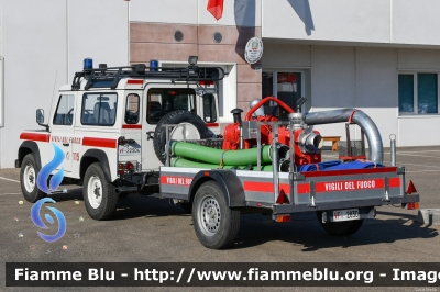  Land Rover Defender 90
Vigili del Fuoco
Comando Provinciale di Modena
Distaccamento Volontario di Finale Emilia
Fornitura Regione Emilia Romagna
VF 22504 
Parole chiave:  Land-Rover Defender_90 VF22504