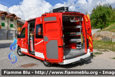 Volkswagen Crafter II serie
Vigili del Fuoco
Unione distrettuale di Cles
Corpo Volontario di Tres (TN)
Allestimento Ziegler
VF 2W1 TN
Parole chiave: Volkswagen CrafterII VF2W1TN