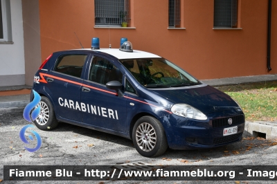 Fiat Grande Punto
Carabinieri
Polizia Militare presso l'Aeronautica Militare
COA Comando Operazioni Aereospaziali Ferrara
AM CL 339
Parole chiave: Fiat Grande_Punto AMCL339