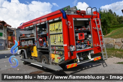 Man TGM 13.290 4x4 III serie
Vigili del Fuoco
Unione distrettuale di Cles
Corpo Volontario di Tres (TN)
Allestimento BAI
VF 6D6 TN
Parole chiave: Man TGM_13.290_4x4_IIIserie VF6D6TN