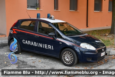 Fiat Grande Punto
Carabinieri
Polizia Militare presso l'Aeronautica Militare
COA Comando Operazioni Aereospaziali Ferrara
AM CL 339
Parole chiave: Fiat Grande_Punto AMCL339