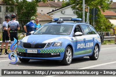 Skoda Octavia Wagon V serie
Polizia di Stato
Polizia Stradale
Allestimento Focaccia
Decorazione Grafica Artlantis
POLIZIA M4784
Parole chiave: Skoda Octavia_Wagon_Vserie POLIZIAM4784 Giro_D_Italia_2021