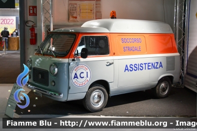 Fiat 850T
Automobile Club d'Italia
soccorso stradale
Roma Z23840
Parole chiave: Fiat 850T