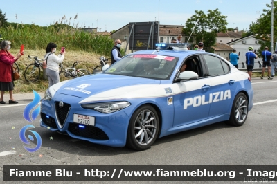 Alfa Romeo Nuova Giulia Q4
Polizia di Stato
Polizia Stradale
POLIZIA M2700
in scorta al Giro d'Italia 2021
Vettura "1"
Parole chiave: Alfa-Romeo Nuova_Giulia_Q4 POLIZIAM2700