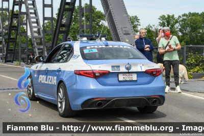 Alfa Romeo Nuova Giulia Q4
Polizia di Stato
Polizia Stradale
POLIZIA M2700
in scorta al Giro d'Italia 2021
Vettura "1"
Parole chiave: Alfa-Romeo Nuova_Giulia_Q4 POLIZIAM2700