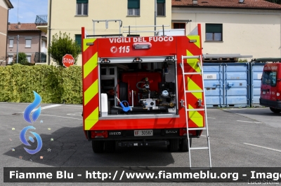 Iveco Daily 70-180 4x4 VI serie
Vigili del Fuoco
Comando Provinciale di Reggio Emilia
Allestimento Ciabilli-Fortini
VF 30587
Parole chiave: Iveco Daily_4x4_VIserie VF30587