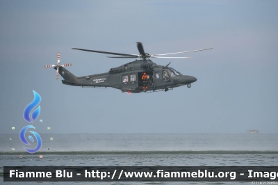 Leonardo HH-139B
Aeronautica Militare
15° Stormo S.A.R.
15-70
Air Show Rimini 2023
Parole chiave: Leonardo HH-139B 15-70Air_Show_2023