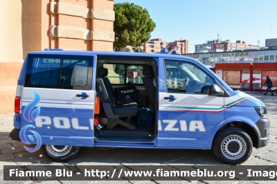 Volkswagen Transporter T6
Polizia di Stato
Unita' Cinofile
Allestimento BAI
POLIZIA M4415
Parole chiave: Volkswagen Transporter_T6 POLIZIAM4415