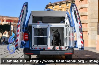 Volkswagen Transporter T6
Polizia di Stato
Unita' Cinofile
Allestimento BAI
POLIZIA M4415
Parole chiave: Volkswagen Transporter_T6 POLIZIAM4415