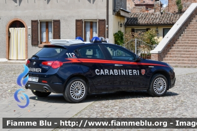 Alfa Romeo Nuova Giulietta restyle
Carabinieri
Nucleo Radiomobile
Allestimento FCA
Decorazione Grafica Artlantis
CC EA 184
Parole chiave: Alfa_Romeo Nuova_Giulietta_restyle CCEA184