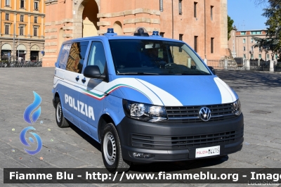 Volkswagen Transporter T6
Polizia di Stato
Unita' Cinofile
Allestimento BAI
POLIZIA M4415
Parole chiave: Volkswagen Transporter_T6 POLIZIAM4415