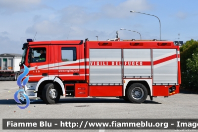 Mercedes-Benz Actros 1841 II serie
 Vigili del Fuoco
Comando Provinciale di Bologna
Distaccamento Volontario di Molinella
AutoPompaSerbatoio allestimento BAI
Ricondizionato Fortini
VF 24457
Parole chiave: Mercedes-Benz Actros_1841_IIserie VF24457