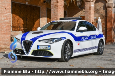 Alfa Romeo Nuova Giulia
Polizia Locale
Comune di Molinella (BO)
Allestimento Bertazzoni
POLIZIA LOCALE YA 340 AG
Parole chiave: Alfa-Romeo Nuova_Giulia  POLIZIALOCALEYA340AG