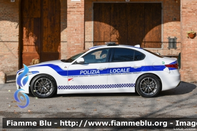 Alfa Romeo Nuova Giulia
Polizia Locale
Comune di Molinella (BO)
Allestimento Bertazzoni
POLIZIA LOCALE YA 340 AG
Parole chiave: Alfa-Romeo Nuova_Giulia  POLIZIALOCALEYA340AG