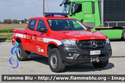 Mercedes-Benz Classe X
Vigili del Fuoco
Comando Provinciale di Bologna
Distaccamento Volontario di Molinella
Allestiemto Divitec
VF 29548
Parole chiave: Mercedes-Benz Classe_X VF29548