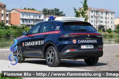 Alfa Romeo Tonale
Carabinieri
Nucleo Operativo Radiomobile
Allestimento FCA
CC EN 892

si ringrazia l'Arma dei Carabinieri
per la disponibilità
Parole chiave: Alfa-Romeo Tonale CCEN892