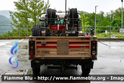 Land Rover Defender 130
Vigili del Fuoco
Comando Provinciale di Bologna
Distaccamento Volontario di Castiglion dei Pepoli 
Allestimento Aris
VF 21983
Parole chiave: Land-Rover Defender_130 VF21983