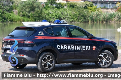 Alfa Romeo Tonale
Carabinieri
Nucleo Operativo Radiomobile
Allestimento FCA
CC EN 892

si ringrazia l'Arma dei Carabinieri
per la disponibilità
Parole chiave: Alfa-Romeo Tonale CCEN892