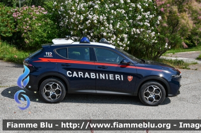 Alfa Romeo Tonale
Carabinieri
Nucleo Operativo Radiomobile
Allestimento FCA
CC EN 892

si ringrazia l'Arma dei Carabinieri
per la disponibilità
Parole chiave: Alfa-Romeo Tonale CCEN892