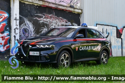 Alfa Romeo Tonale
Carabinieri
Nucleo Operativo Radiomobile
Allestimento FCA
CC EN 892

si ringrazia l'Arma dei Carabinieri
per la disponibilità
Parole chiave: Alfa-Romeo Tonale CCEN892