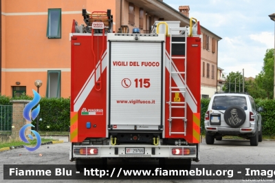 Iveco EuroCargo 180E32 IV serie
Vigili del Fuoco
Comando Provinciale di Bologna
Distaccamento Volontario di San Pietro in Casale
Allestimento Magirus
VF 29766
Parole chiave: Iveco EuroCargo_180E32_IVserie VF29766