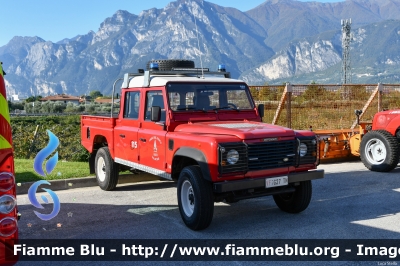 Land-Rover Defender 130
Vigili del Fuoco
Unione Distrettuale Alto Garda e Ledro
Corpo Volontario di Arco (TN)
VF G27 TN
Parole chiave: Land-Rover Defender_130 VFG27TN