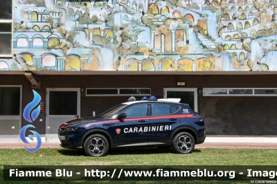 Alfa Romeo Tonale
Carabinieri
Nucleo Operativo Radiomobile
Allestimento FCA
CC EN 892

si ringrazia l'Arma dei Carabinieri
per la disponibilità
Parole chiave: Alfa-Romeo Tonale CCEN892