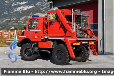 Unimog U1200
Vigili del Fuoco
Unione Distrettuale Alto Garda e Ledro
Corpo Volontario di Arco (TN)
VF F29 TN
Parole chiave: Unimog U1200 VFF29TN