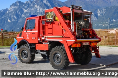 Unimog U1200
Vigili del Fuoco
Unione Distrettuale Alto Garda e Ledro
Corpo Volontario di Arco (TN)
VF F29 TN
Parole chiave: Unimog U1200 VFF29TN