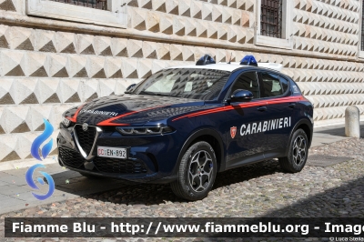 Alfa Romeo Tonale
Carabinieri
Nucleo Operativo Radiomobile
Allestimento FCA
CC EN 892

si ringrazia l'Arma dei Carabinieri
per la disponibilità
Parole chiave: Alfa-Romeo Tonale CCEN892