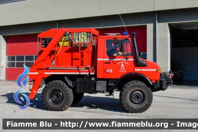 Unimog U1200
Vigili del Fuoco
Unione Distrettuale Alto Garda e Ledro
Corpo Volontario di Arco (TN)
VF F29 TN
Parole chiave: Unimog U1200 VFF29TN