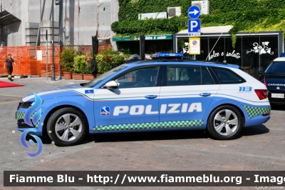 Skoda Superb Wagon III serie restyle
Polizia di Stato
Polizia Autostradale in servizio sulla rete Autostrade per l'Italia
Allestimento Focaccia
Decorazione Grafica Artlantis
Con nuova decorazione
POLIZIA M6039
Parole chiave: Skoda Superb_Wagon_IIIserie_restyle  POLIZIAM6039 Festa_della_Repubblica_2022