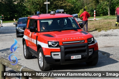 Land Rover Defender 110 II serie
Vigili del Fuoco
Direzione Regionale Emilia-Romagna
VF 32894
Parole chiave: Land-Rover Defender_110_IIserie  VF32894