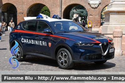 Alfa Romeo Tonale
Carabinieri
Nucleo Operativo Radiomobile
Allestimento FCA
CC EN 892

si ringrazia l'Arma dei Carabinieri
per la disponibilità
Parole chiave: Alfa-Romeo Tonale CCEN892