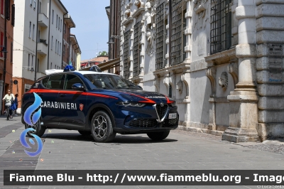 Alfa Romeo Tonale
Carabinieri
Nucleo Operativo Radiomobile
Allestimento FCA
CC EN 892

si ringrazia l'Arma dei Carabinieri
per la disponibilità
Parole chiave: Alfa-Romeo Tonale CCEN892