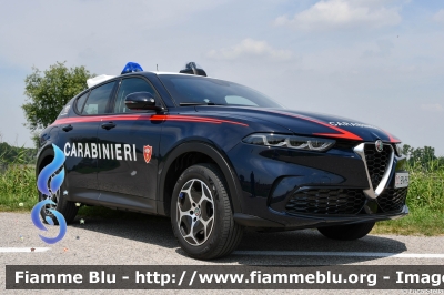 Alfa Romeo Tonale
Carabinieri
Nucleo Operativo Radiomobile
Allestimento FCA
CC EN 892

si ringrazia l'Arma dei Carabinieri
per la disponibilità
Parole chiave: Alfa-Romeo Tonale CCEN892