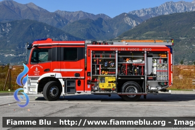 Mercedes-Benz Arocs 1846
Vigili del Fuoco
Unione Distrettuale Alto Garda e Ledro
Corpo Volontario di Arco (TN)
Allestimento BAI
VF 0M3 TN
Parole chiave: Mercedes-Benz Arocs_1846 VF0M3TN